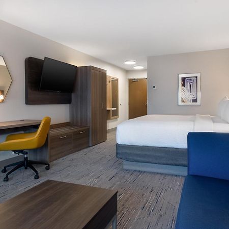 Holiday Inn Express & Suites Oscoda By Ihg エクステリア 写真