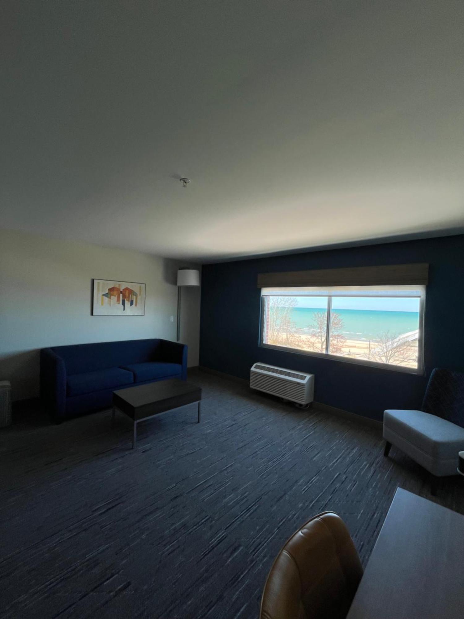 Holiday Inn Express & Suites Oscoda By Ihg エクステリア 写真