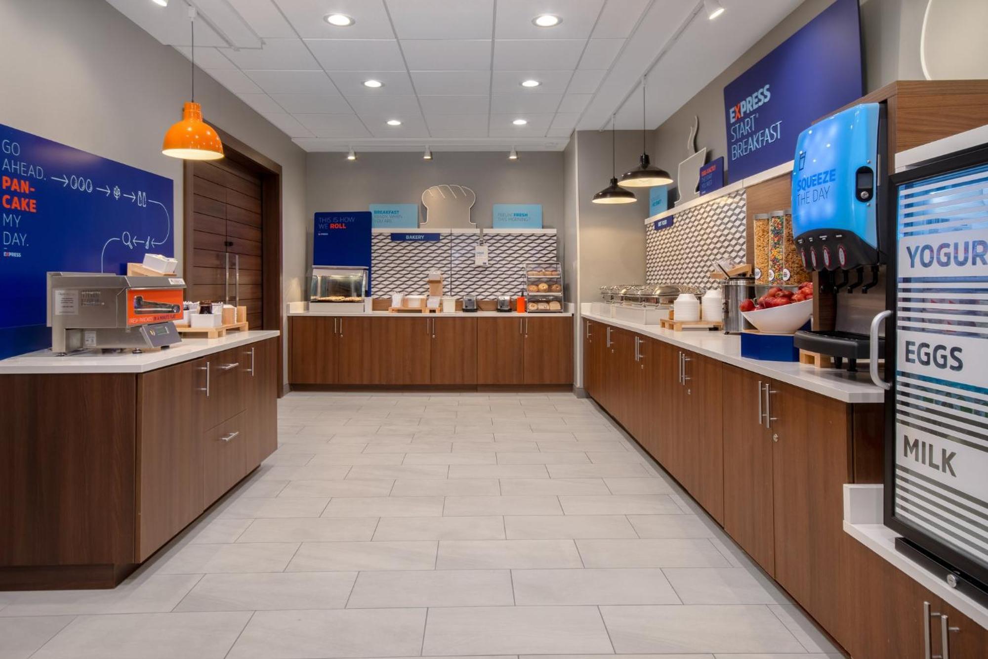 Holiday Inn Express & Suites Oscoda By Ihg エクステリア 写真