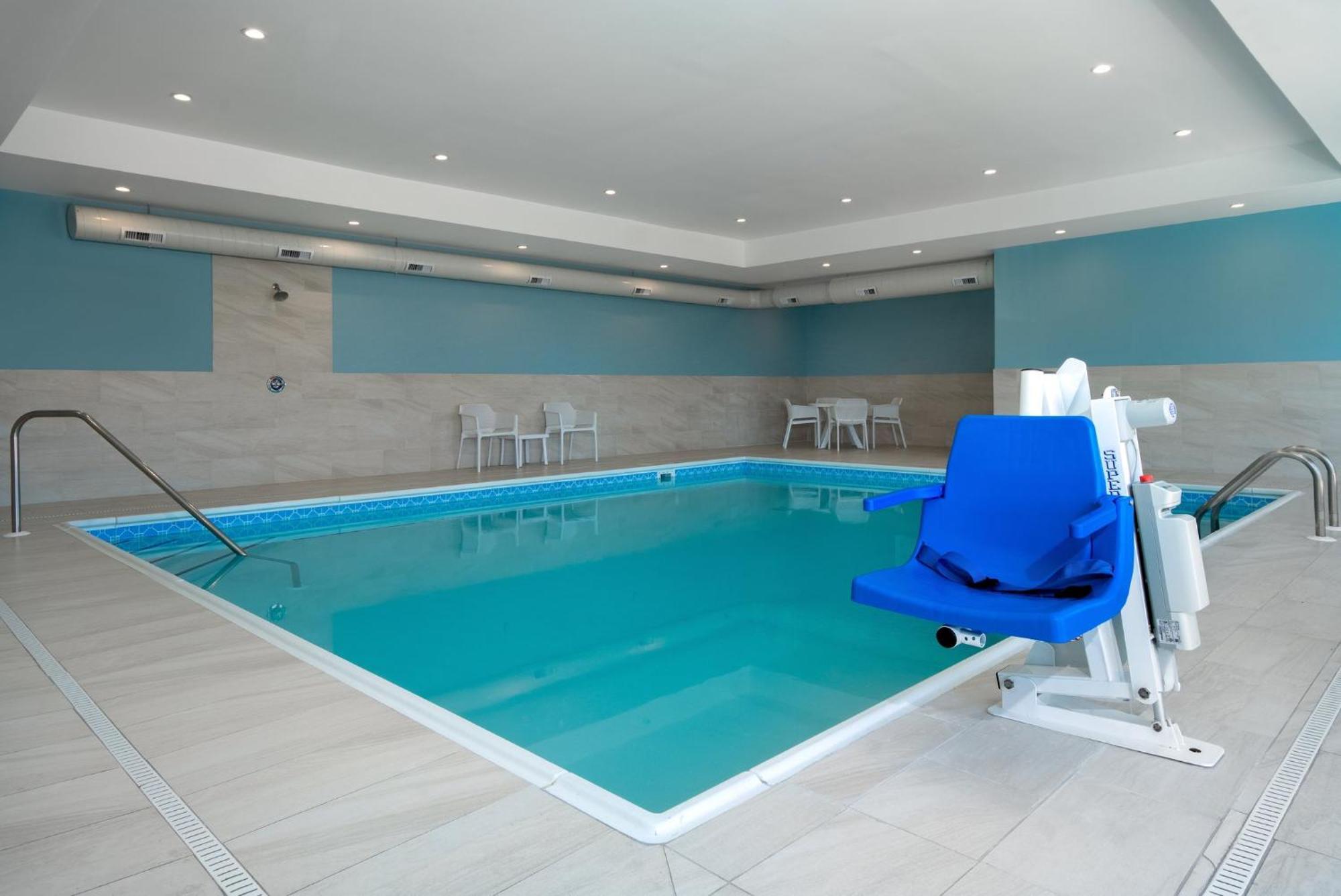 Holiday Inn Express & Suites Oscoda By Ihg エクステリア 写真